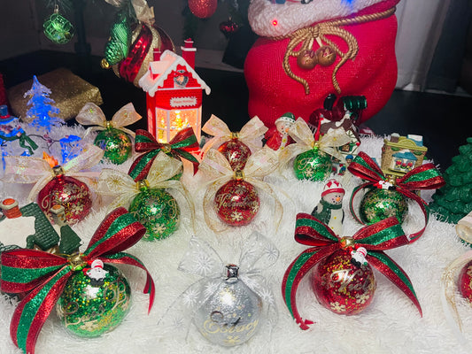 Green Christmas ornaments 🎄