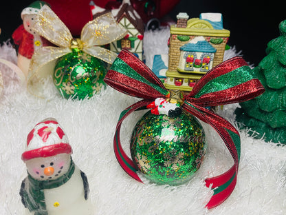 Green Christmas ornaments 🎄
